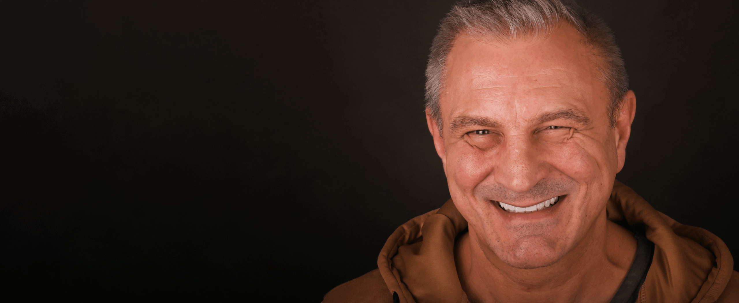 Opinie Pacjentów EndoEstetica Clinic – Metamorfozy Uśmiechu Przed i Po 6 Arycjusz