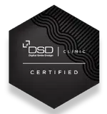 Metamorfoza uśmiechu pani Lucyny dzięki Invisalign i Flow Injection 1 DSD Clinic Certified